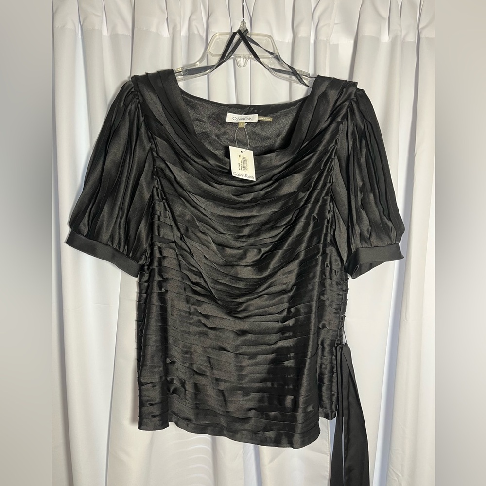 NWT CALVIN KLEIN Black Pleated Blouse w/Belt Sz L